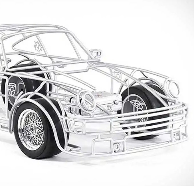 Каркасная скульптура Porsche 911